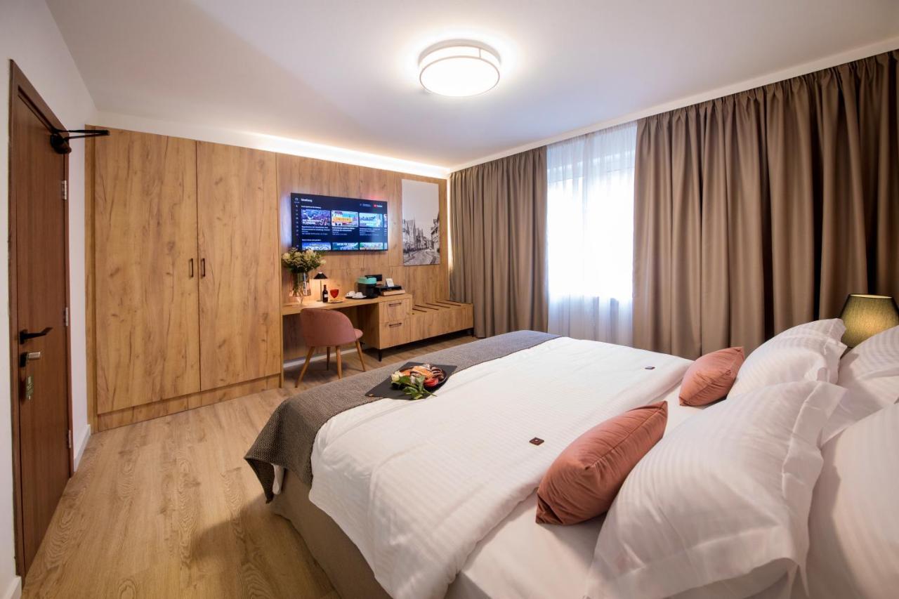 Gaestehaus Zum Roten Hahn Lüneburg Eksteriør bilde