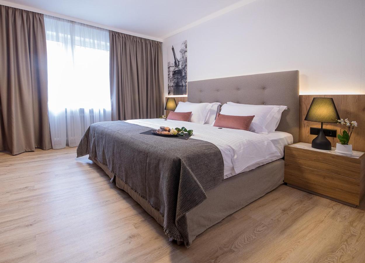 Gaestehaus Zum Roten Hahn Lüneburg Eksteriør bilde
