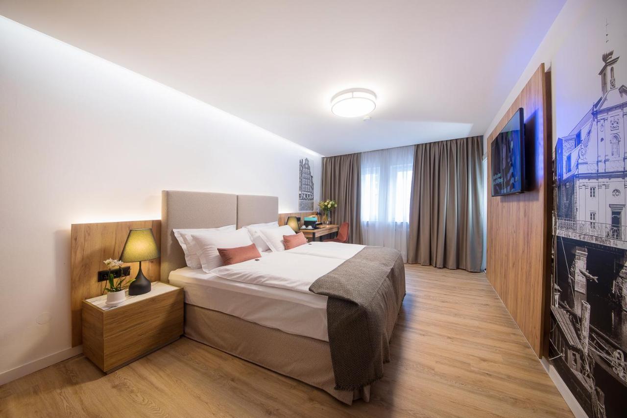 Gaestehaus Zum Roten Hahn Lüneburg Eksteriør bilde