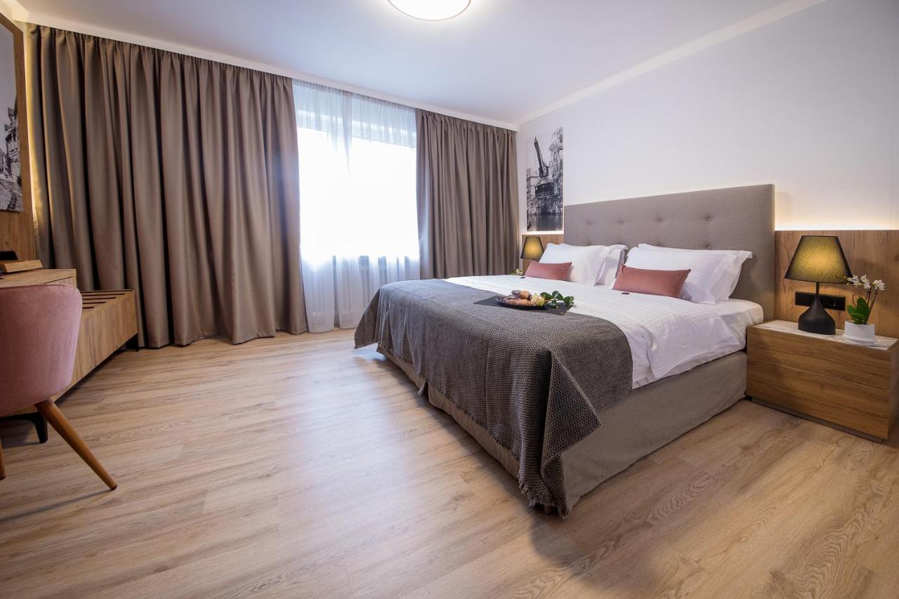 Gaestehaus Zum Roten Hahn Lüneburg Eksteriør bilde